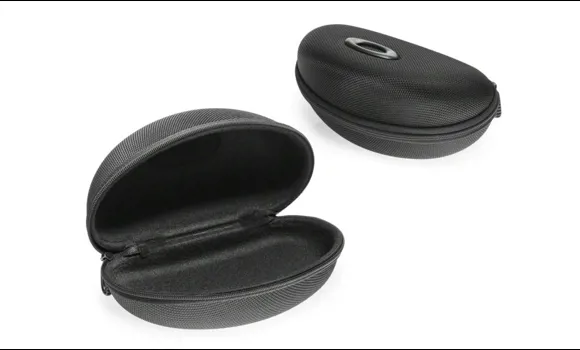 Oakley púzdro stredne veľké